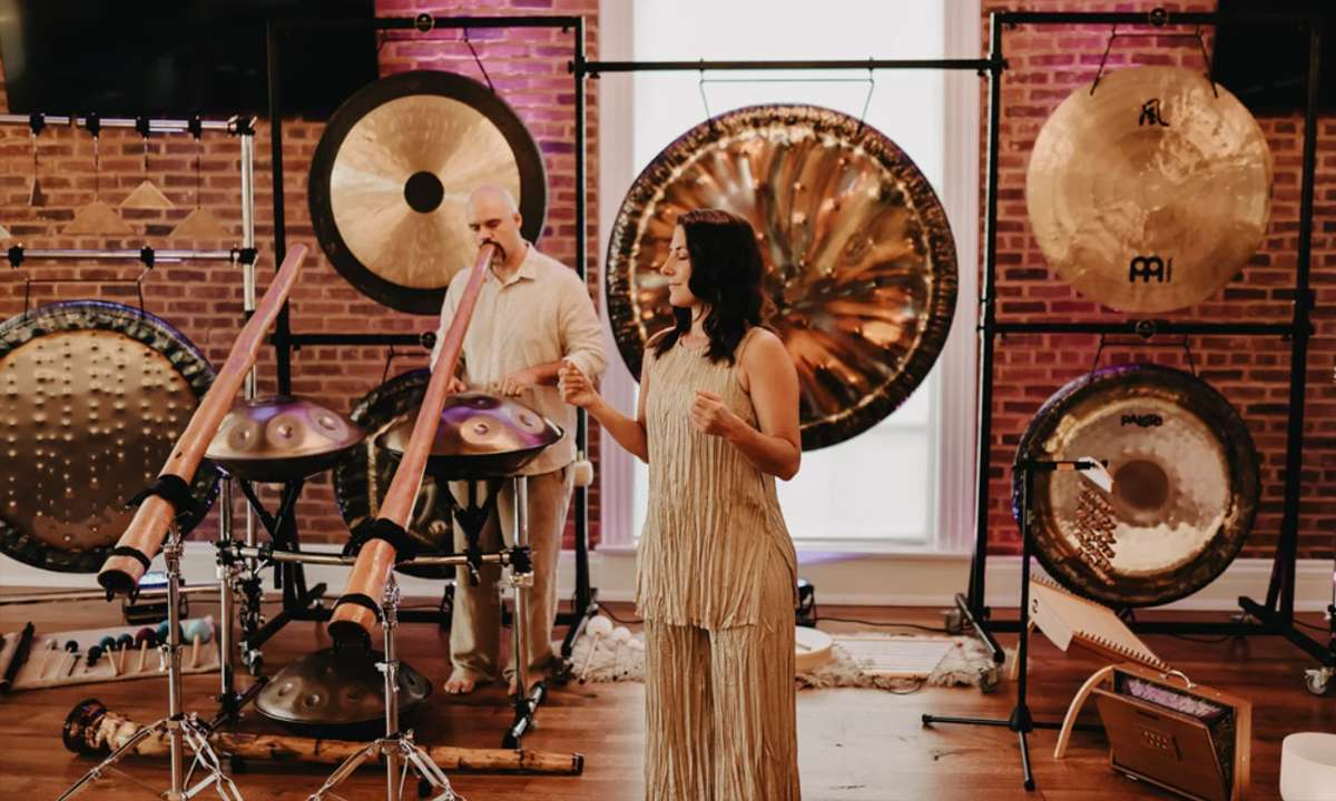 Settle Into Stillness, Roots and Wings Tour: Sound Journey